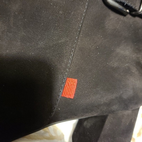 🆕️Marc Joseph ny boots size 9 with heel Leather Comes in box Black Zip up side - Picture 2 of 5